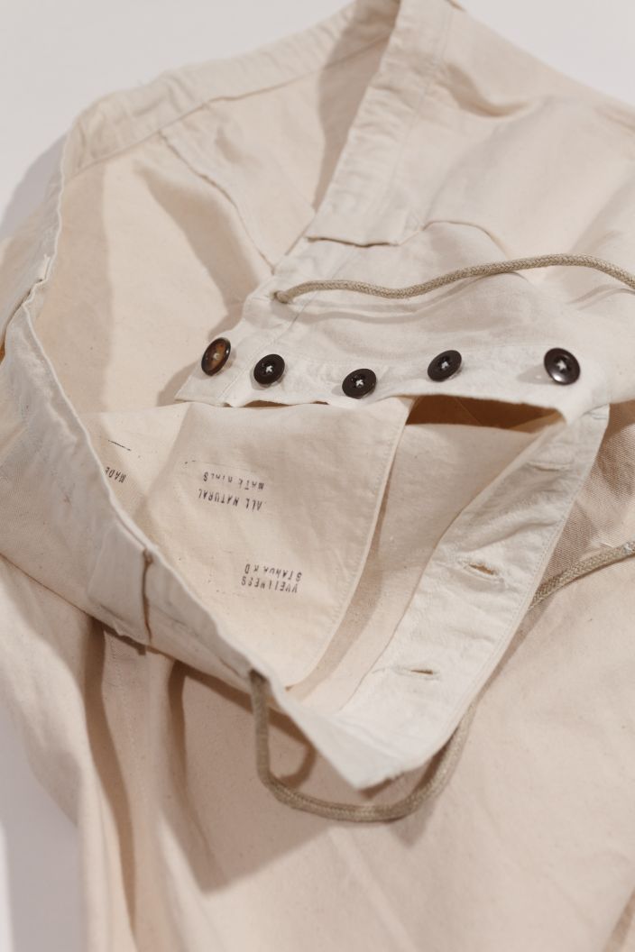 vvellness standard raw cotton pants — product view 4