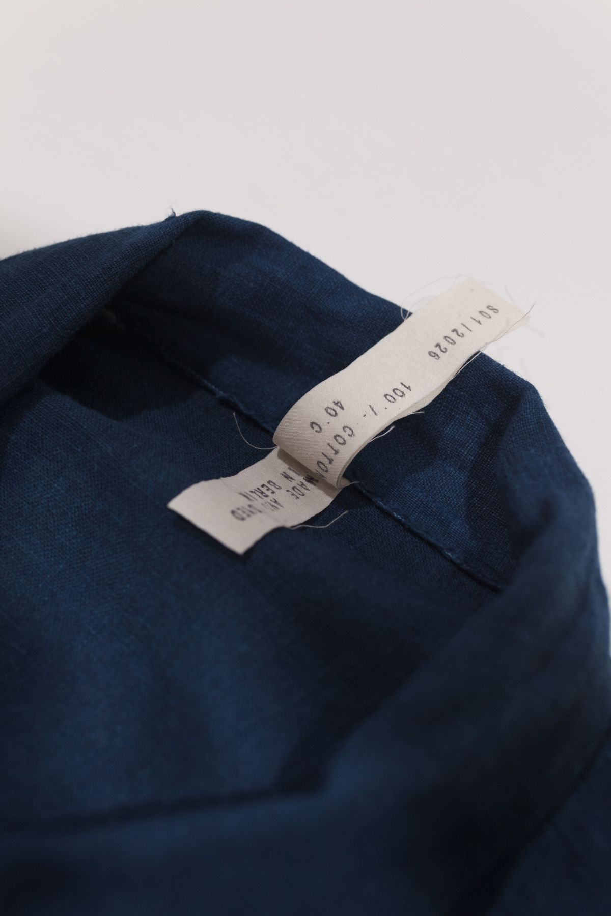 linen indigo shirt 01/ S01/2026 — product view 4