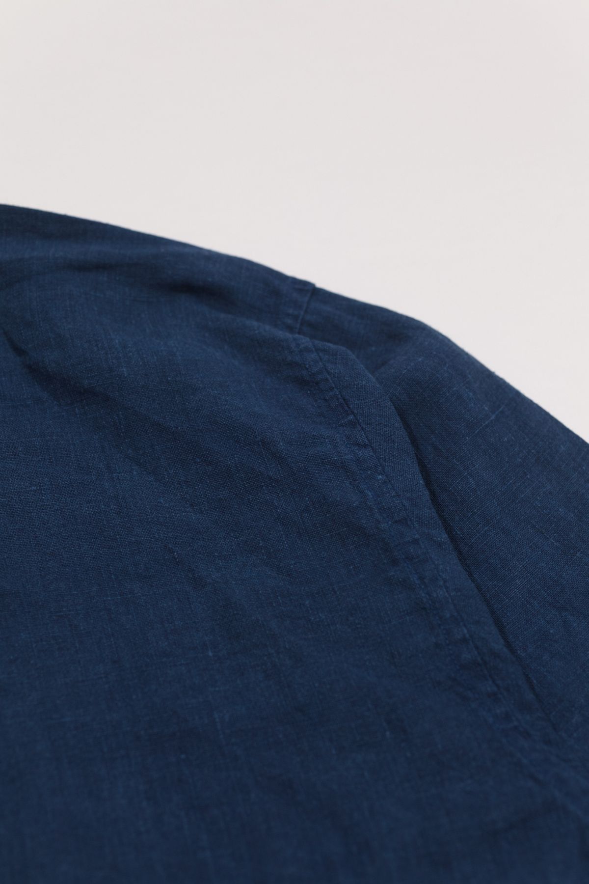 linen indigo shirt 01/ S01/2026 — product view 6