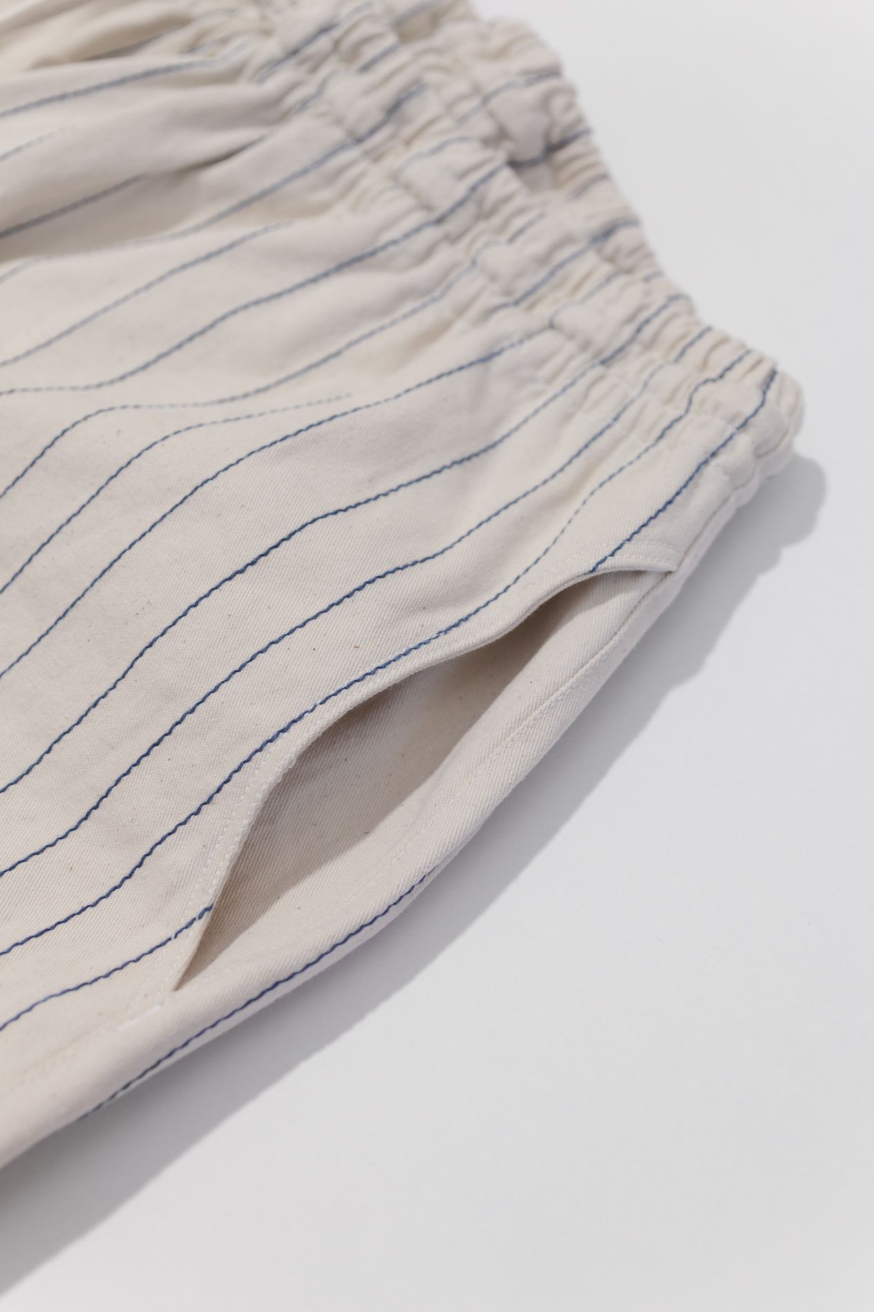 pants 10/ S01/ 2026